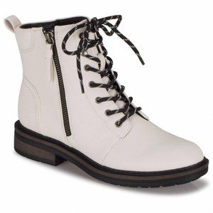 NWB Baretraps Cream Faux Leather Women's Amy Sue Lace-up Boots New in Box